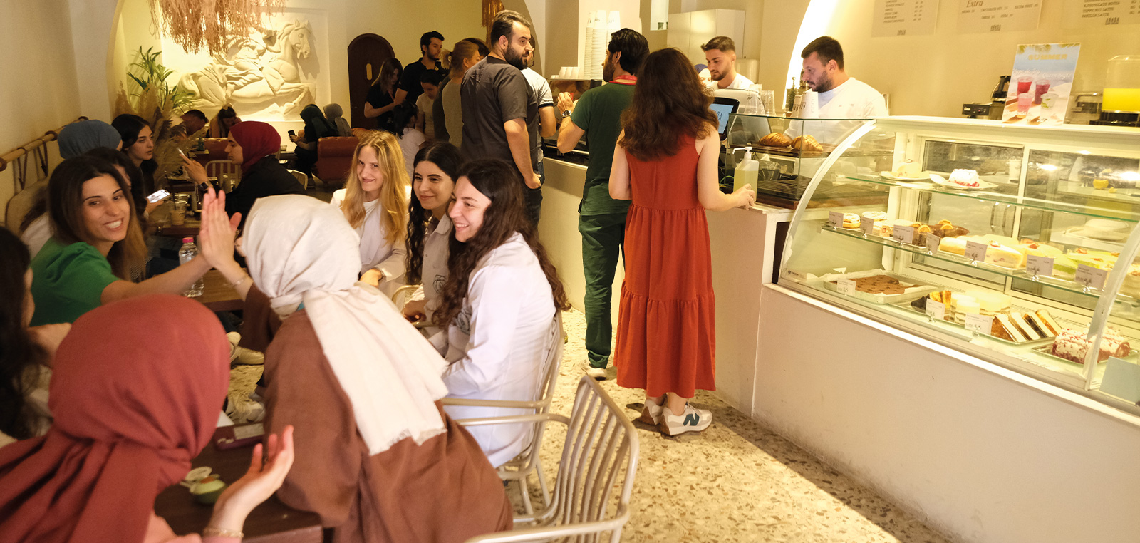 çengelköy arada kahve dükkanı